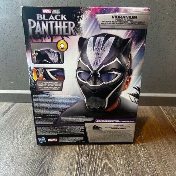 Marvel BLACK PANTHER Vibranium Light Up Power FX Mask BRAND NEW! - Picture 2 of 2